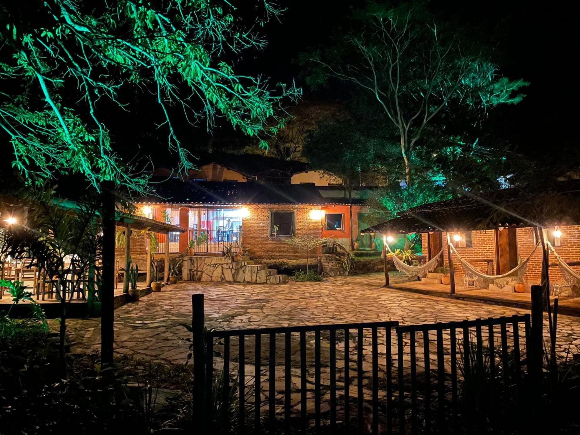 Beira Rio - Parque Da Carioca - Centro Historico Lodge Goias